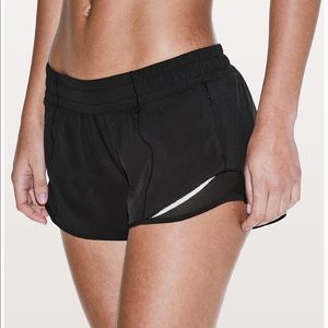 Lululemon Hotty Hot Short II